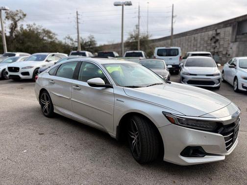 2022 Honda Accord Hybrid Touring