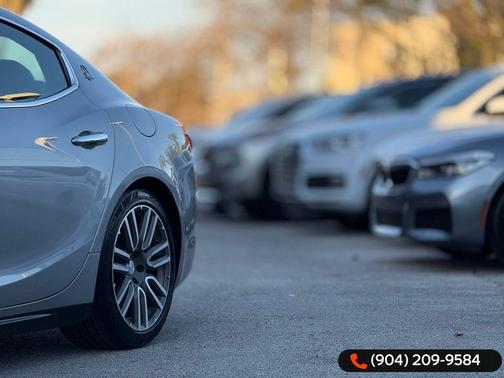 2018 Maserati Ghibli Base