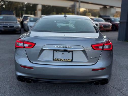 2018 Maserati Ghibli Base