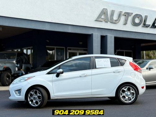 Oxford White 2012 Ford Fiesta SES