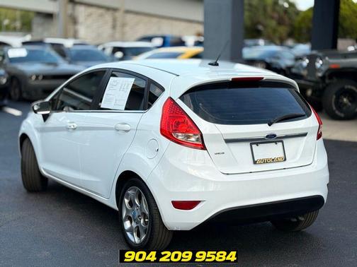 Oxford White 2012 Ford Fiesta SES