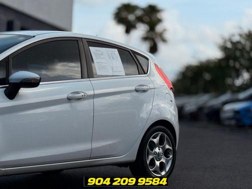 Oxford White 2012 Ford Fiesta SES