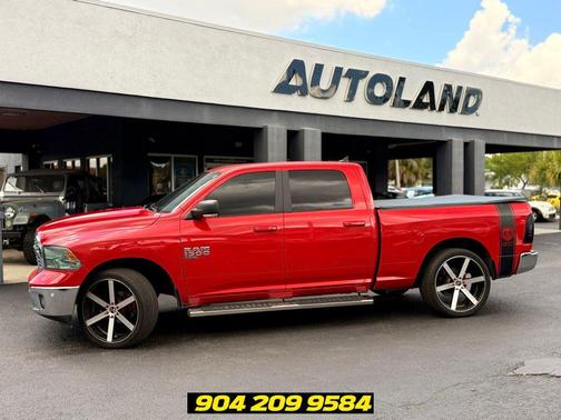 Flame Red Clearcoat 2019 RAM 1500 Big Horn