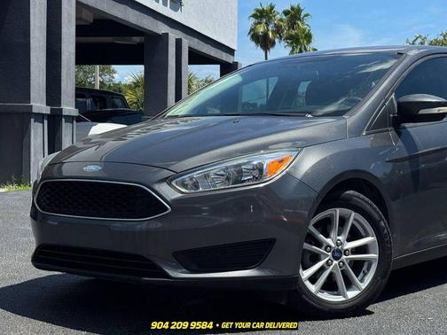Magnetic 2016 Ford Focus SE