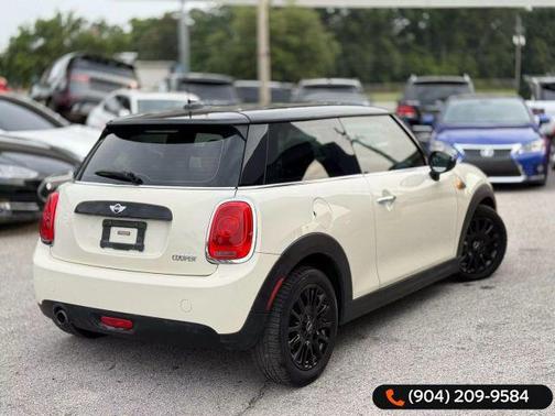 2017 MINI Hardtop Cooper