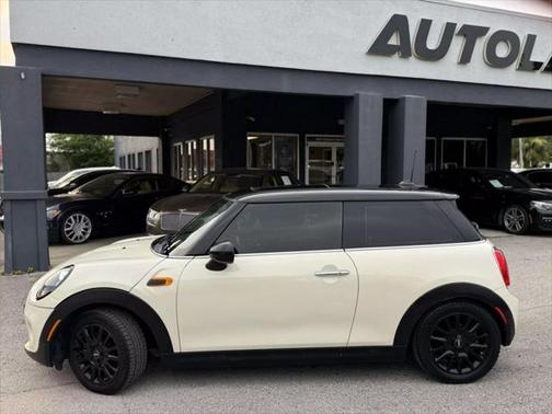 2017 MINI Hardtop Cooper