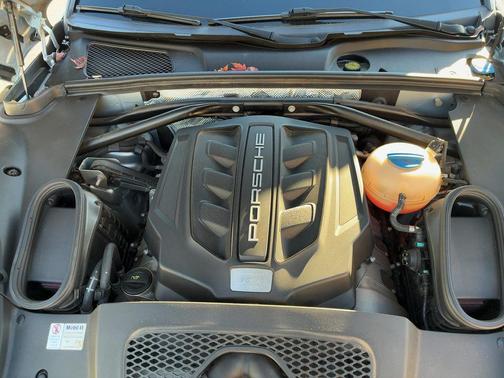 2017 Porsche Macan GTS