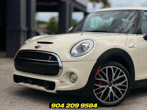 Pepper White 2017 MINI Hardtop Cooper S