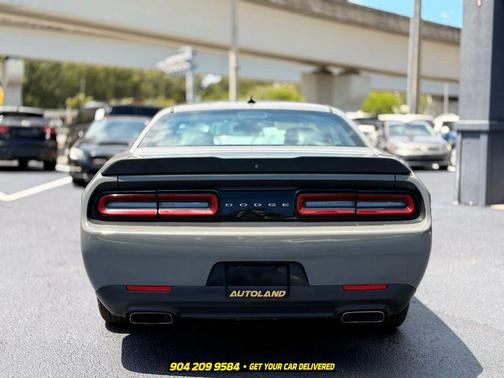 Destroyer Gray Clearcoat 2017 Dodge Challenger R/T 392
