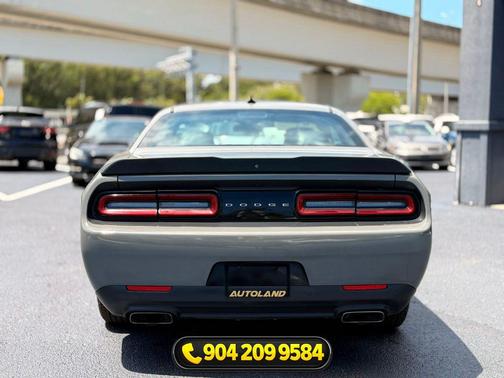 Destroyer Gray Clearcoat 2017 Dodge Challenger R/T 392