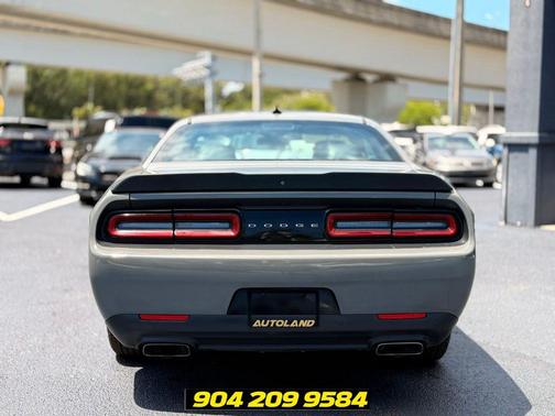 Destroyer Gray Clearcoat 2017 Dodge Challenger R/T 392