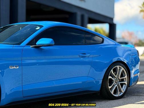 Grabber Blue Metallic 2022 Ford Mustang GT Premium