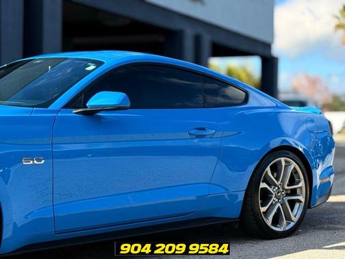 Grabber Blue Metallic 2022 Ford Mustang GT Premium