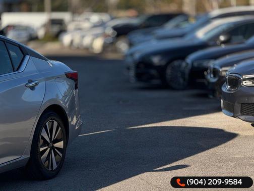 2022 Nissan Altima 2.5 SV