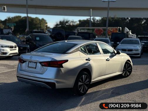 2022 Nissan Altima 2.5 SV