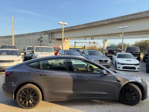 2022 Tesla Model 3 Standard Range