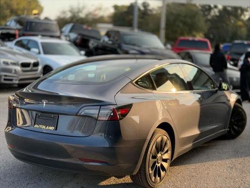 2022 Tesla Model 3 Standard Range