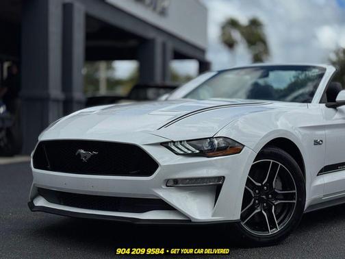 Oxford White 2022 Ford Mustang GT Premium