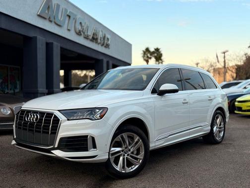 2020 Audi Q7 45 Premium Plus
