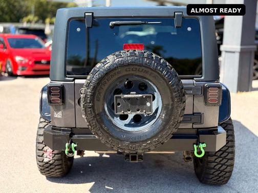 Granite Crystal Metallic Clearcoat 2016 Jeep Wrangler Unlimited Freedom