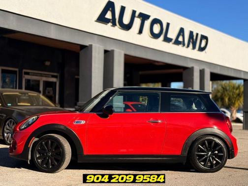 Chili Red 2019 MINI Hardtop Cooper S