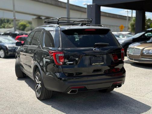 2017 Ford Explorer sport
