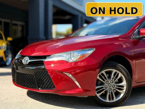 Ruby Flare Pearl 2017 Toyota Camry SE