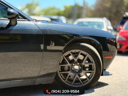 Pitch Black Clearcoat 2016 Dodge Challenger R/T Scat Pack