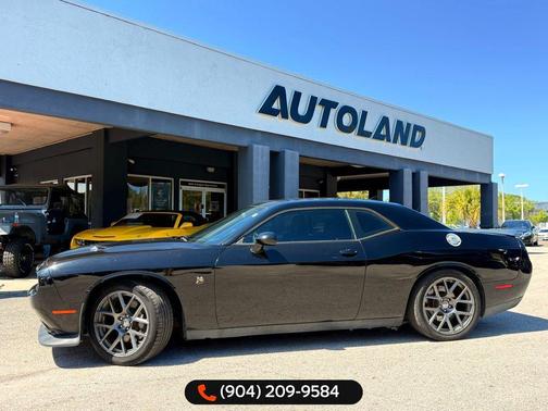 Pitch Black Clearcoat 2016 Dodge Challenger R/T Scat Pack