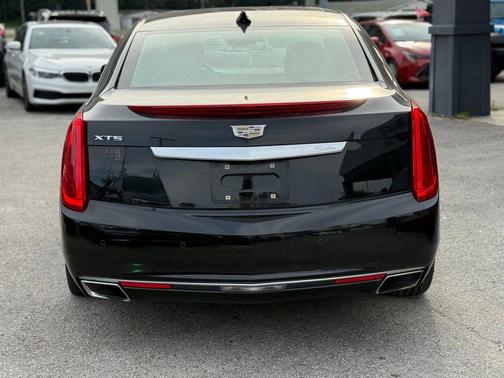 2016 Cadillac XTS Luxury