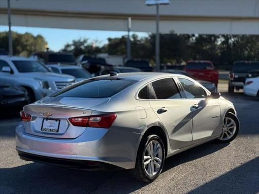 2017 Chevrolet Malibu 1LT