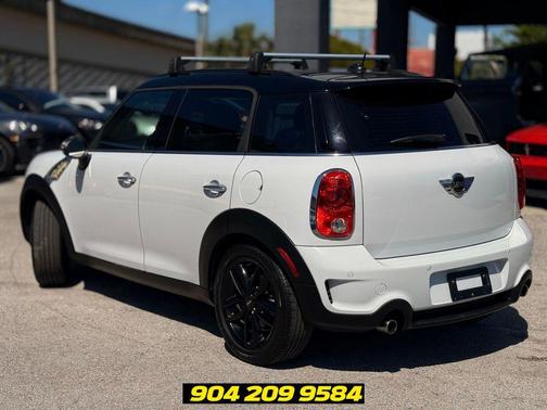 Light White 2014 MINI Countryman Cooper S