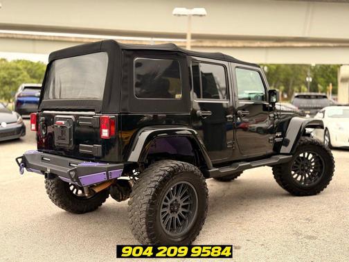 Black Clearcoat 2017 Jeep Wrangler Unlimited Sahara