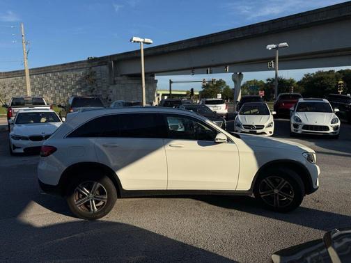 2016 Mercedes-Benz GLC 300 4MATIC