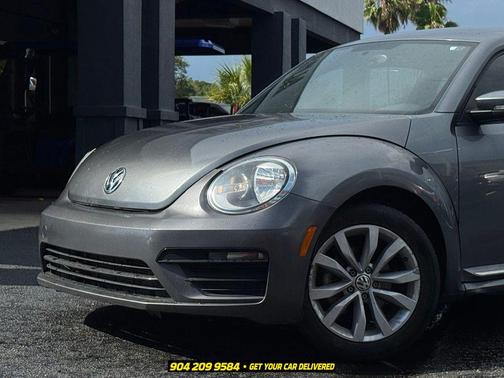 Platinum Gray Metallic 2017 Volkswagen Beetle 1.8T