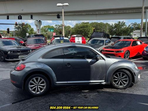 Platinum Gray Metallic 2017 Volkswagen Beetle 1.8T