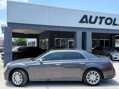 2014 Chrysler 300C John Varvatos Luxury