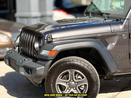 Granite Crystal Metallic Clearcoat 2023 Jeep Wrangler Sport S