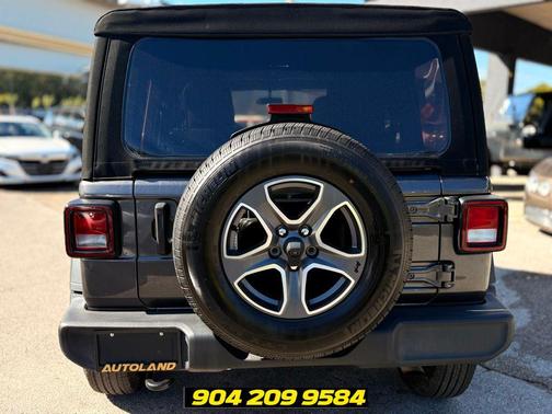 Granite Crystal Metallic Clearcoat 2023 Jeep Wrangler Sport S