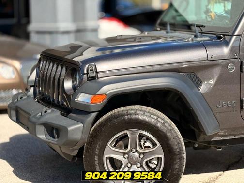 Granite Crystal Metallic Clearcoat 2023 Jeep Wrangler Sport S
