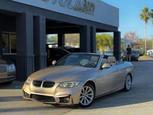 2013 BMW 328 328i Convertible 2D