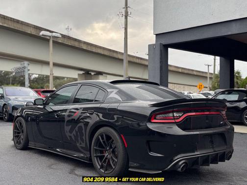 Pitch Black Clearcoat 2019 Dodge Charger SRT Hellcat