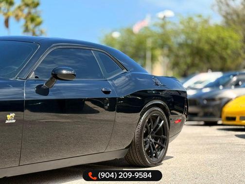 Pitch Black Clearcoat 2021 Dodge Challenger R/T Scat Pack