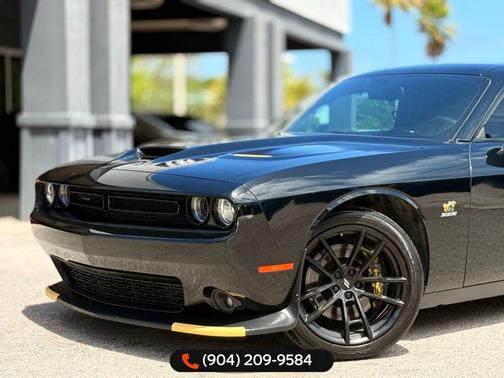Pitch Black Clearcoat 2021 Dodge Challenger R/T Scat Pack