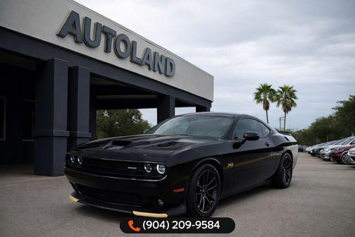 Pitch Black Clearcoat 2021 Dodge Challenger R/T Scat Pack