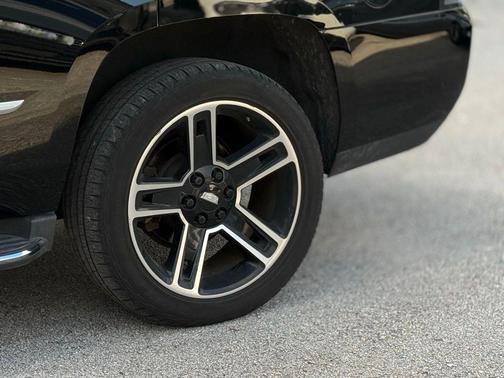 2018 Cadillac Escalade Base