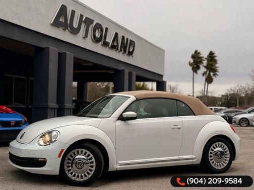 2014 Volkswagen Beetle Auto 1.8T w/Tech