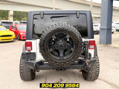 Bright White Clearcoat 2016 Jeep Wrangler Unlimited Sport