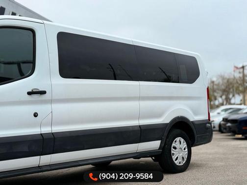 Oxford White 2016 Ford Transit-350 XLT