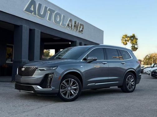 2022 Cadillac XT6 Premium Luxury FWD